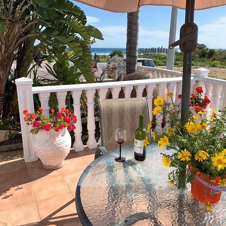Villa Emiliana Paralimni Eksteriør billede