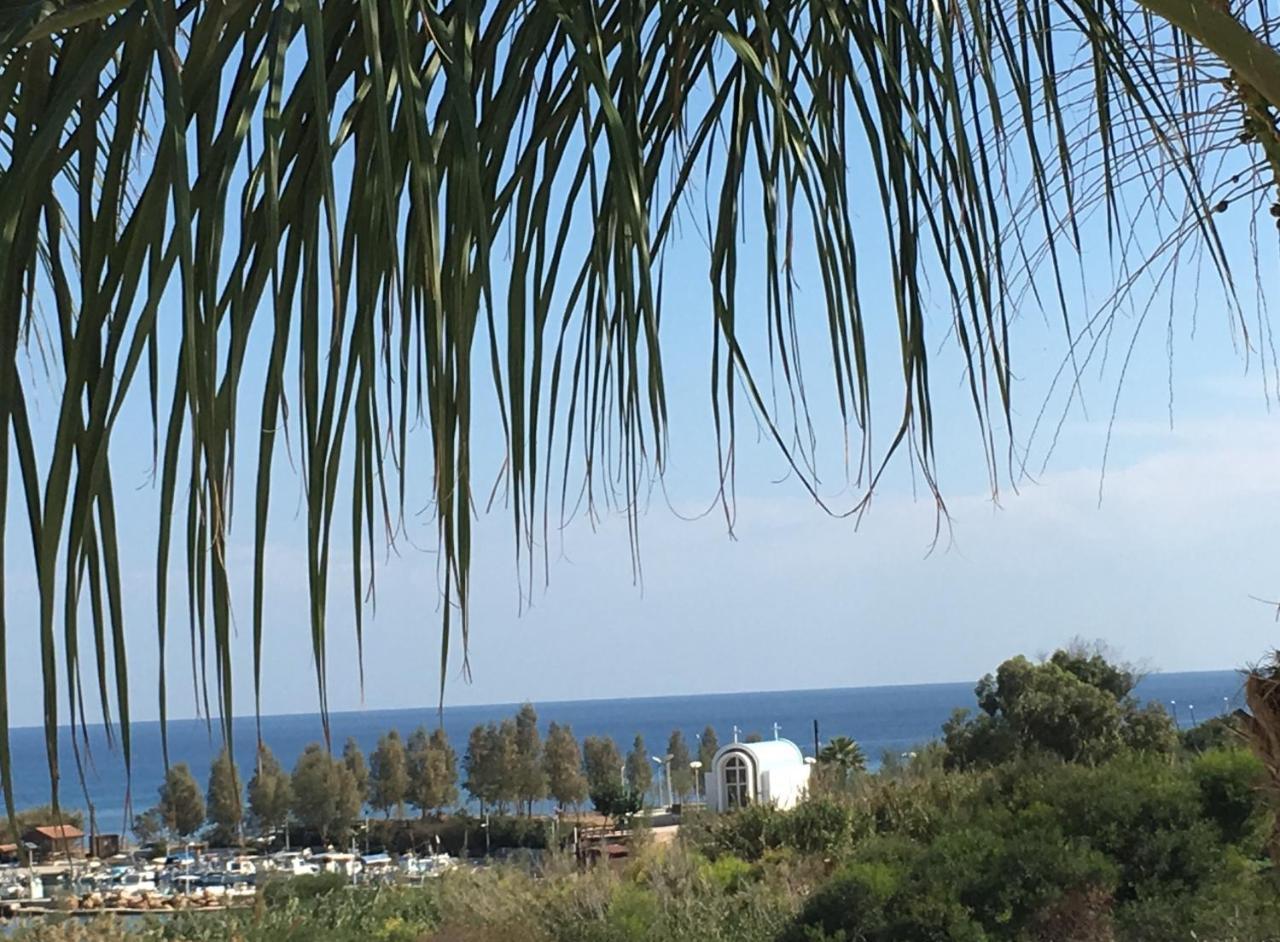 Villa Emiliana Paralimni Eksteriør billede