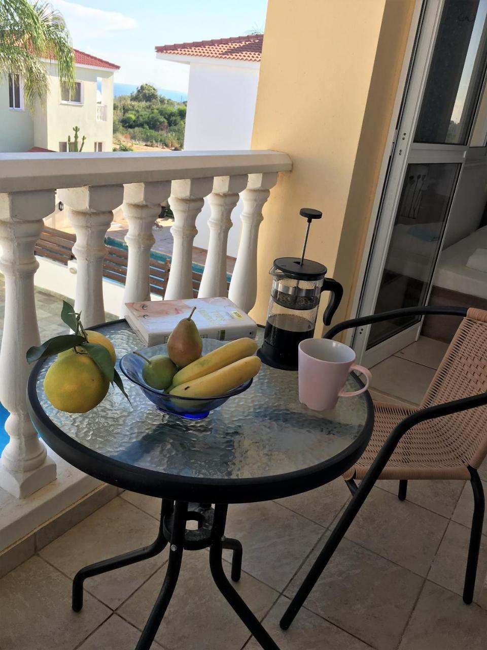 Villa Emiliana Paralimni Eksteriør billede
