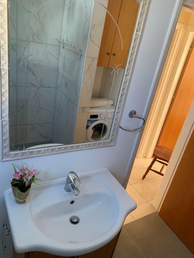 Villa Emiliana Paralimni Eksteriør billede